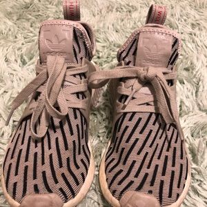 Adidas NMD xr1 gray, black, red